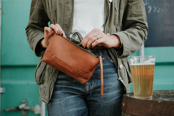 <b>Borsa</b> Convertible Leather Crossbody Bag